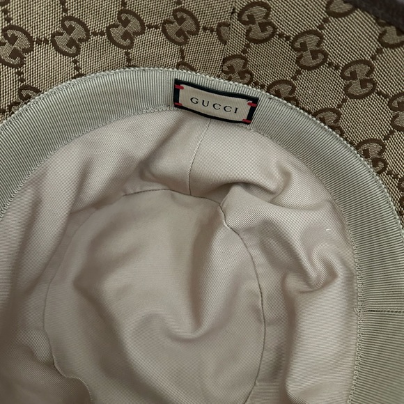 GUCCI MONOGRAM BUCKET HAT - Picture 8 of 9